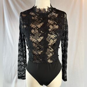 Black Sheer Lace Mock Neck
Bodysuit Size 1XL Gothic Modern
Romance Aesthetic